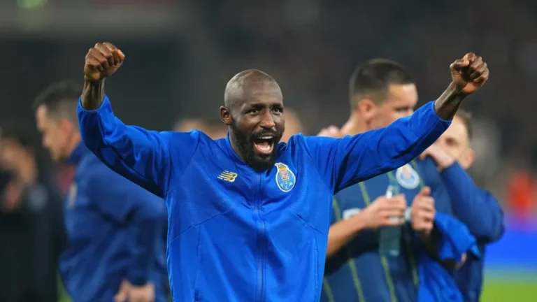 Beaumelle aplaude regresso de Fofana ao FC Porto: “Pode permitir-lhe…”
