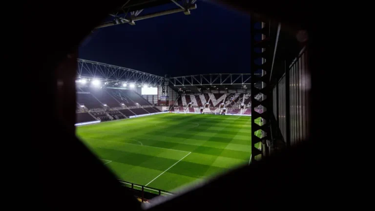 Hearts-Benfica: Difícil mesmo é ficar pelo caminho na Liga Europa