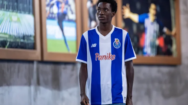 Oficial: FC Porto anuncia contratação de internacional jovem pelo Gana