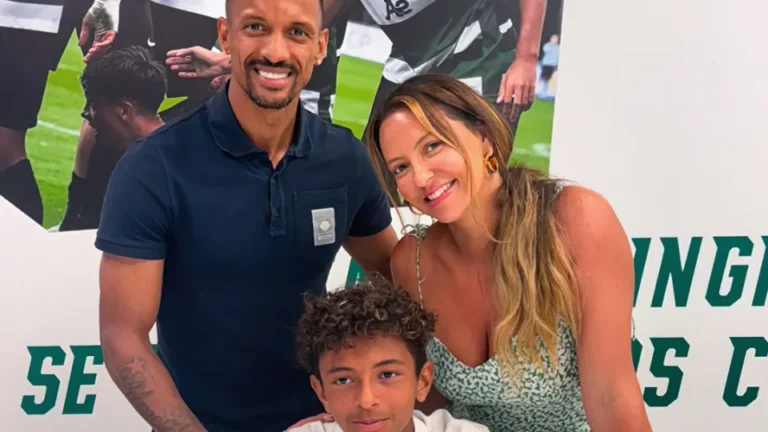 Lucas Cunha, filho de Nani, assina pela formação do Sporting