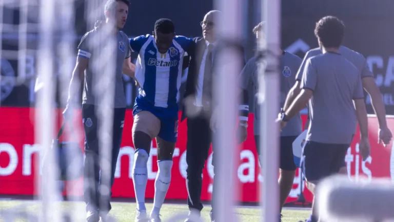 FC Porto revela lesão de Zaidu contraída frente ao Académico de Viseu