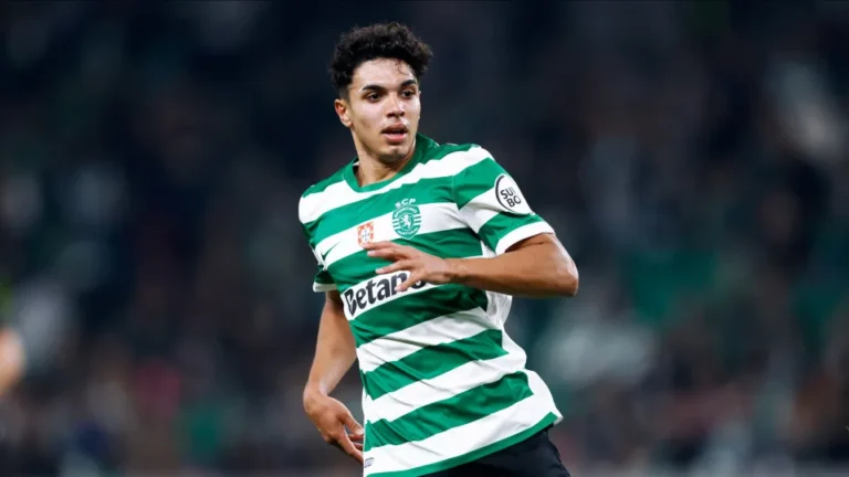 Boa nova. João Simões volta aos relvados no Sporting B cinco meses depois