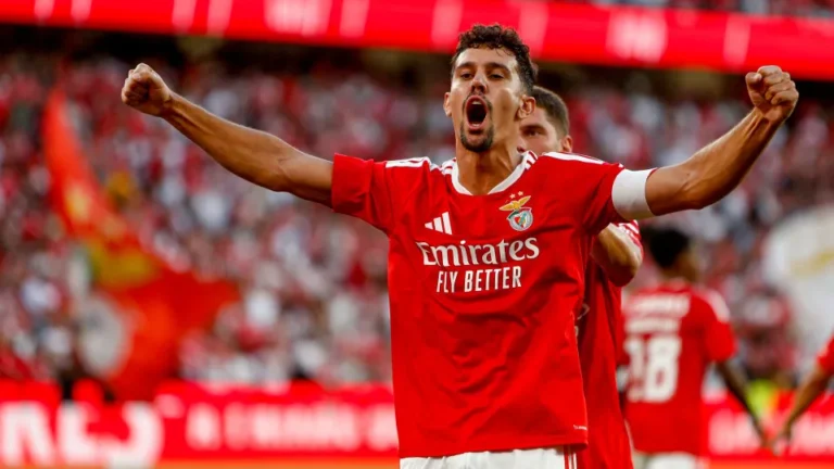 Negócio fechado. Benfica segura Tomás Araújo com novo contrato