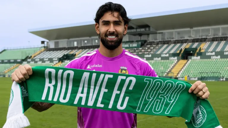 Oficial: Rio Ave contrata Vítor Hugo ao Lusitânia de Lourosa
