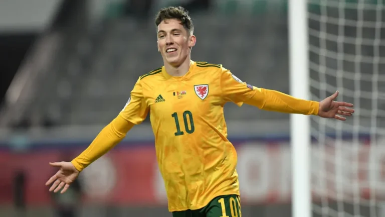 Harry Wilson é baixa no País de Gales para duelo com Portugal