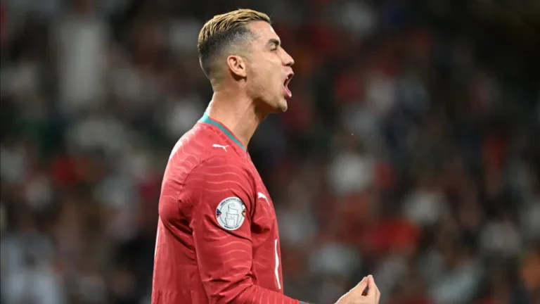 Primeiro duelo entre o recordista Cristiano Ronaldo e a ‘ameaça’ Haaland