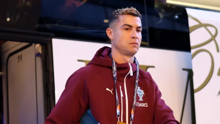 Jorge Jesus explica surpresa e ida de Cristiano Ronaldo para o banco