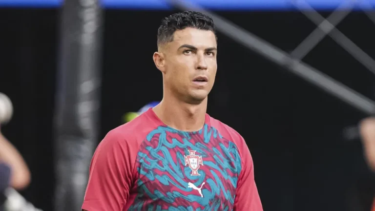 Jorge Jesus assumiu erro, mas Cristiano Ronaldo quis que se ajoelhasse