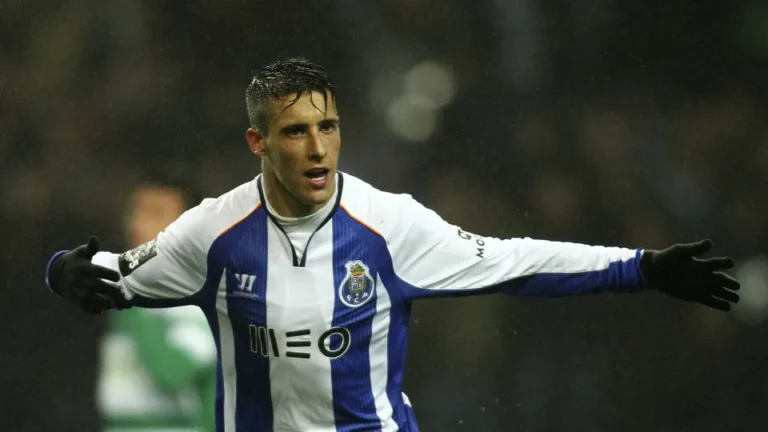 FC Porto? Um clube enorme com adeptos incríveis. Era igual ao Barcelona