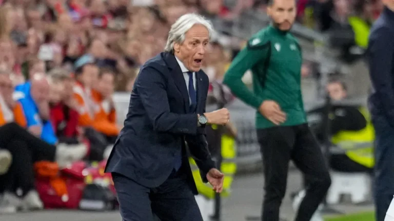 Jorge Jesus mexe e remexe. Os onzes iniciais para o Dinamarca-Portugal