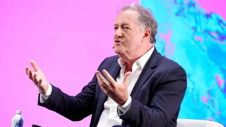 Piers Morgan atira-se a Jesus pela Ronaldo: “Que idiota arrogante”