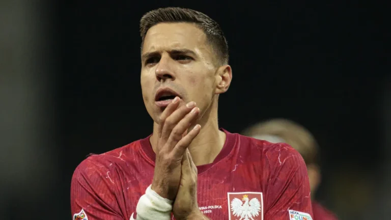 Muralha do FC Porto” desaba na Polónia: “Bednarek? Não querem a verdade