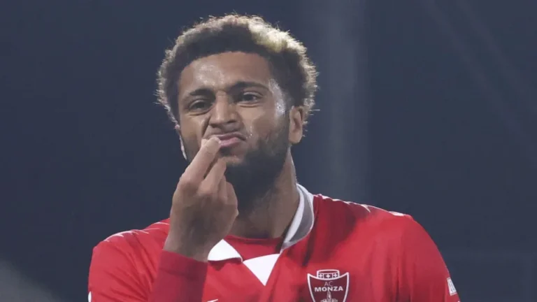 Benfica adia Prestianni, Pavlidis… e Gustavo Varela para o verão